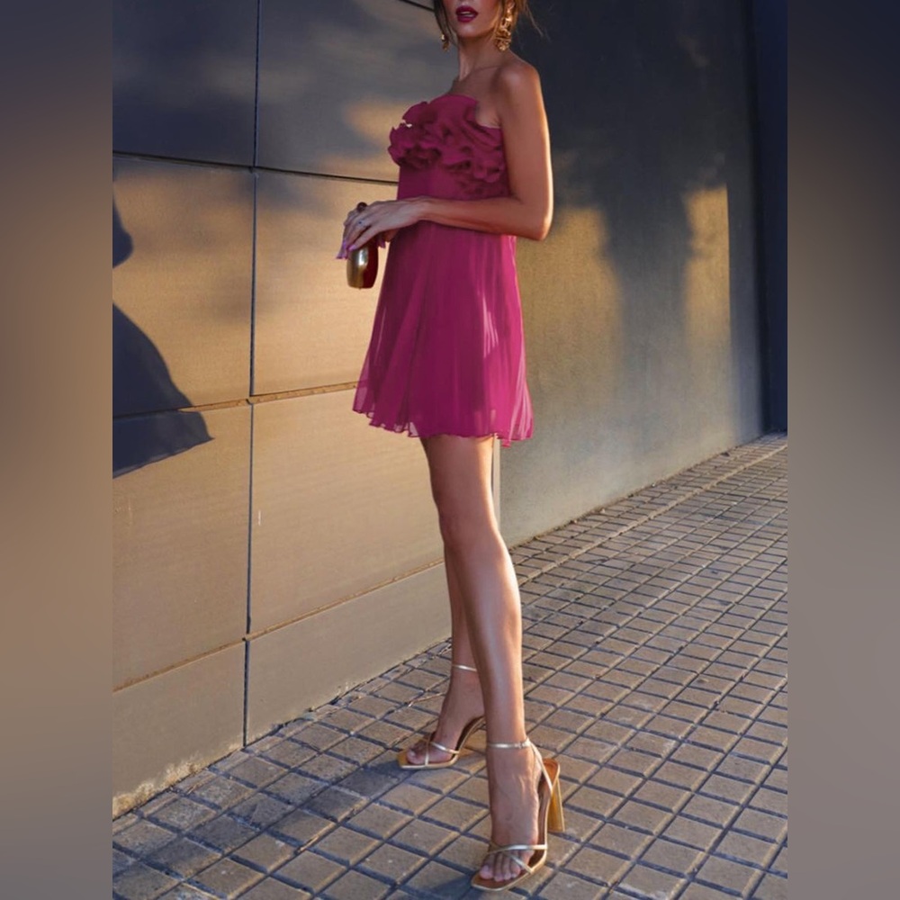 Commense Mesh Rosette Tube Pleat Short Dress